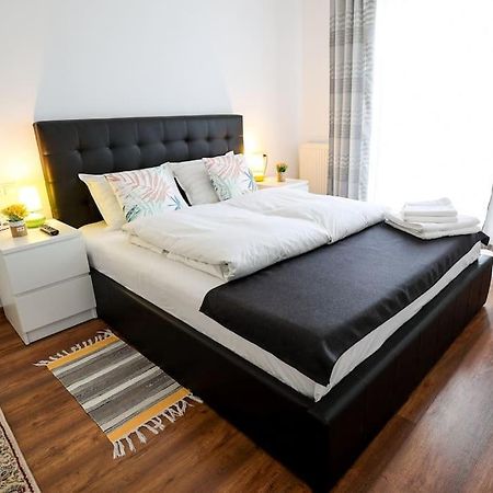 Modern Condo With Parking, Sibiu Ngoại thất bức ảnh